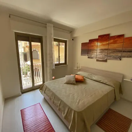 度假居 Sole E Azzurro Holiday House 陶尔米纳