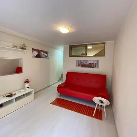 Sole E Azzurro Holiday House 陶尔米纳
